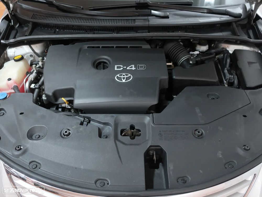 Toyota Avensis SW 2.0 D-4D Exclusive +Pele+GPS - 7