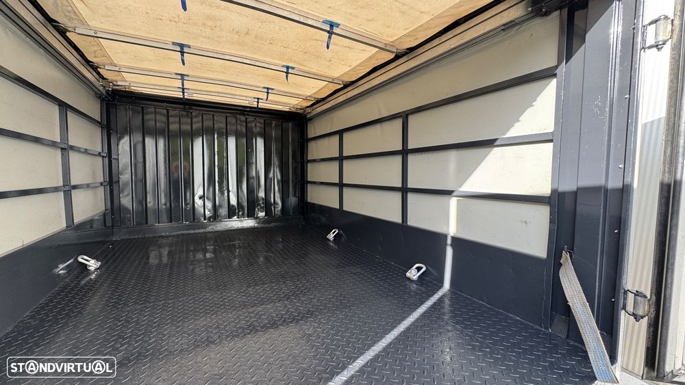 Toyota Dyna 3.0 D-4D A/C 35.25 Lona - 11