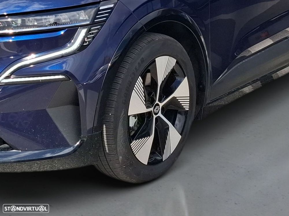 Renault Mégane E-Tech - 5