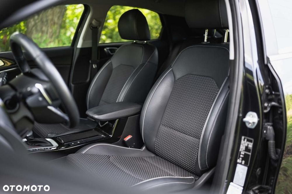 Kia XCeed - 13