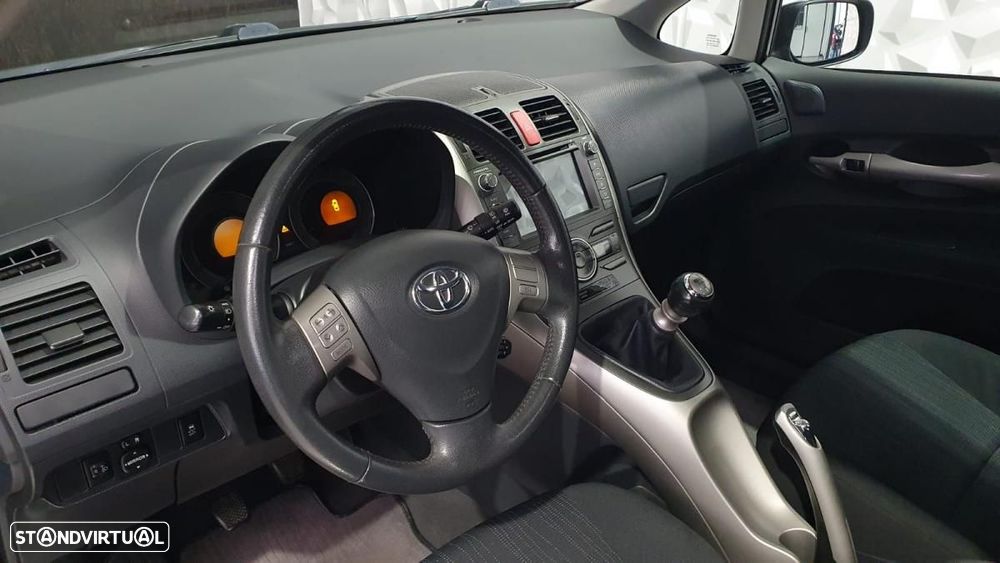 Toyota Auris 2.0 D-4D Exclusive - 14
