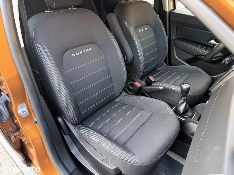 Dacia Duster 1.6 SCe Laureate S&S - 15
