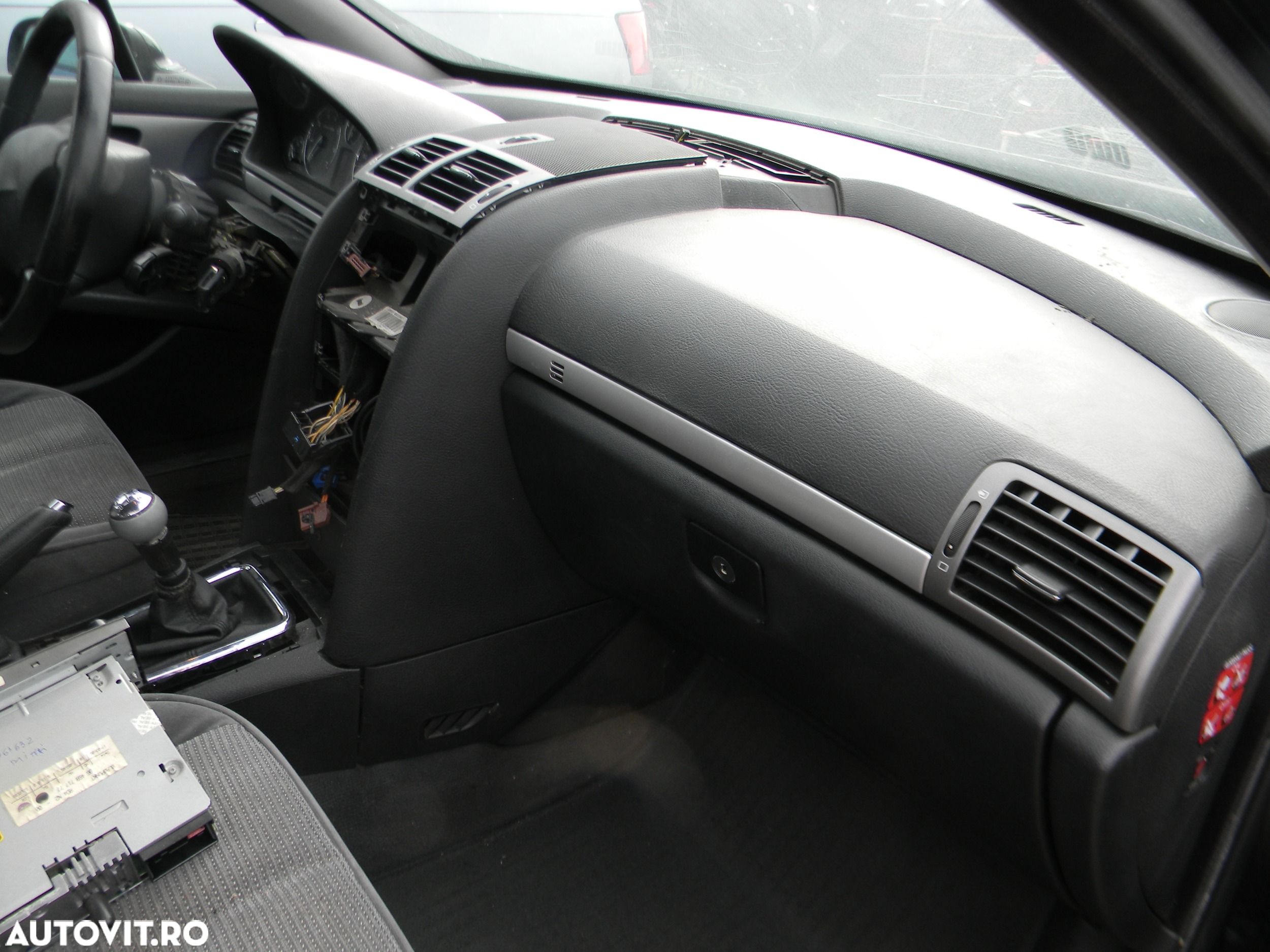 Dezmembrari  Peugeot 407  2004  > 0000 1.8 Benzina - 17