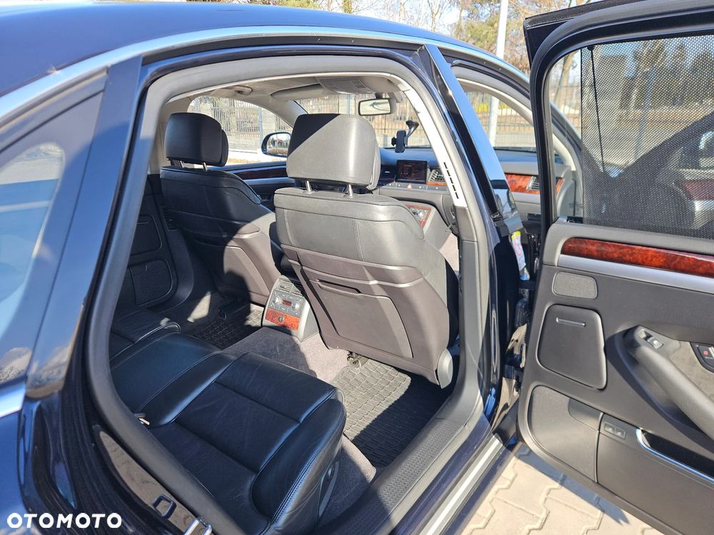Audi A8 4.2 FSI L Quattro - 12