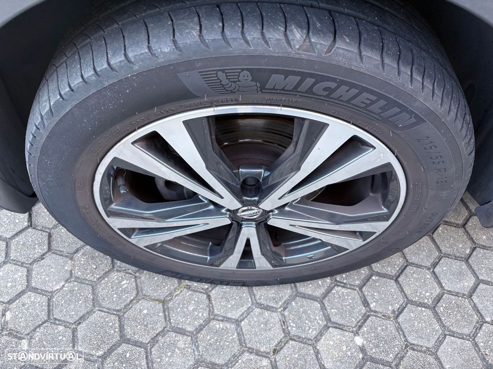 Nissan Qashqai 1.2 DIG-T N-Connecta 18 - 12