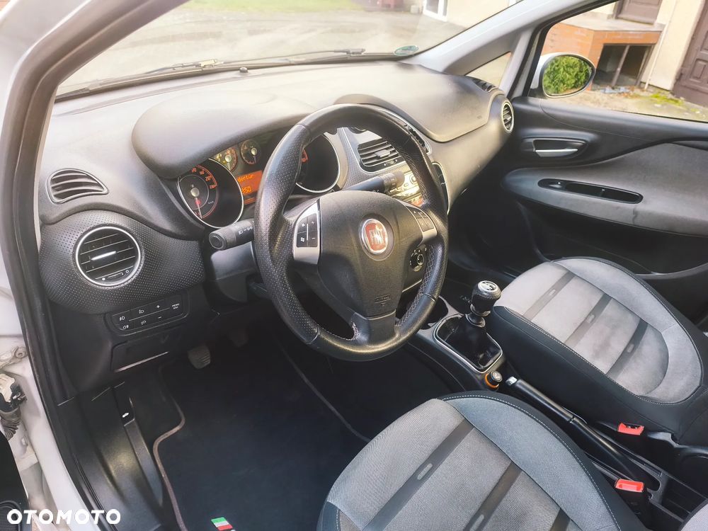 Fiat Punto Evo 1.4 8V Racing - 23