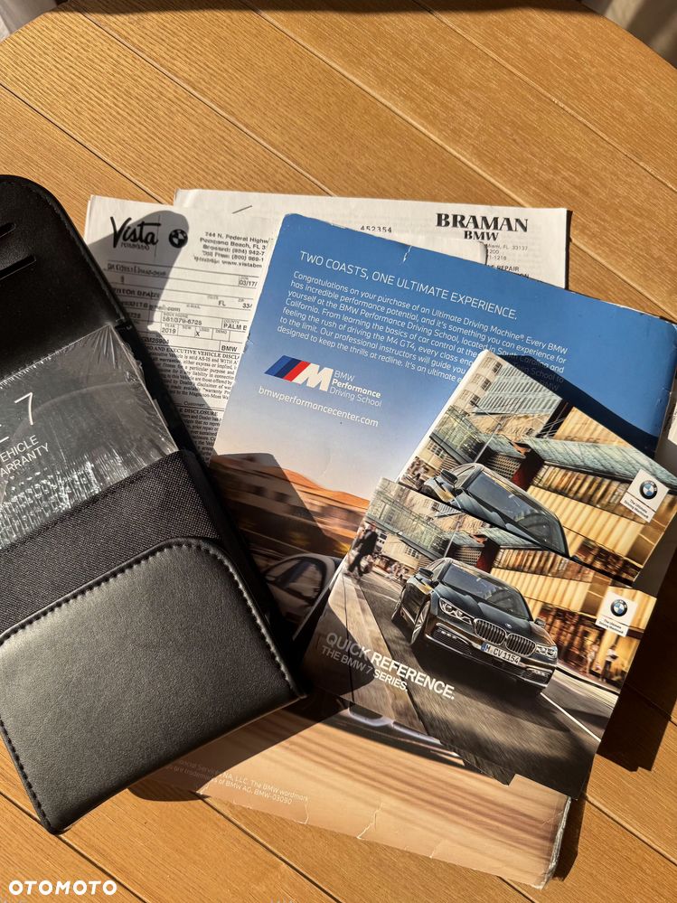 BMW Seria 7 750Li Edition Exclusive - 32