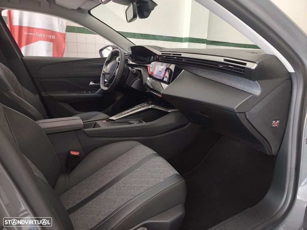 Peugeot 408 1.6 Hybrid Allure e-EAT8 - 10