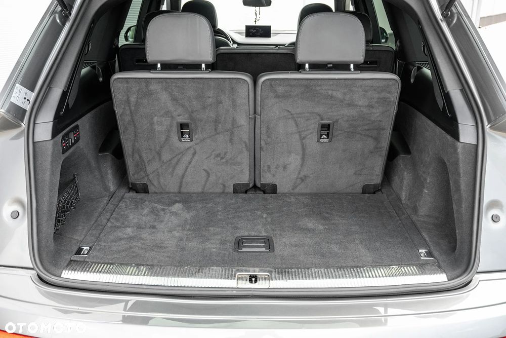 Audi Q7 - 13