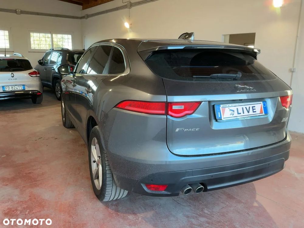 Jaguar F-Pace 2.0 i4D AWD Prestige - 4