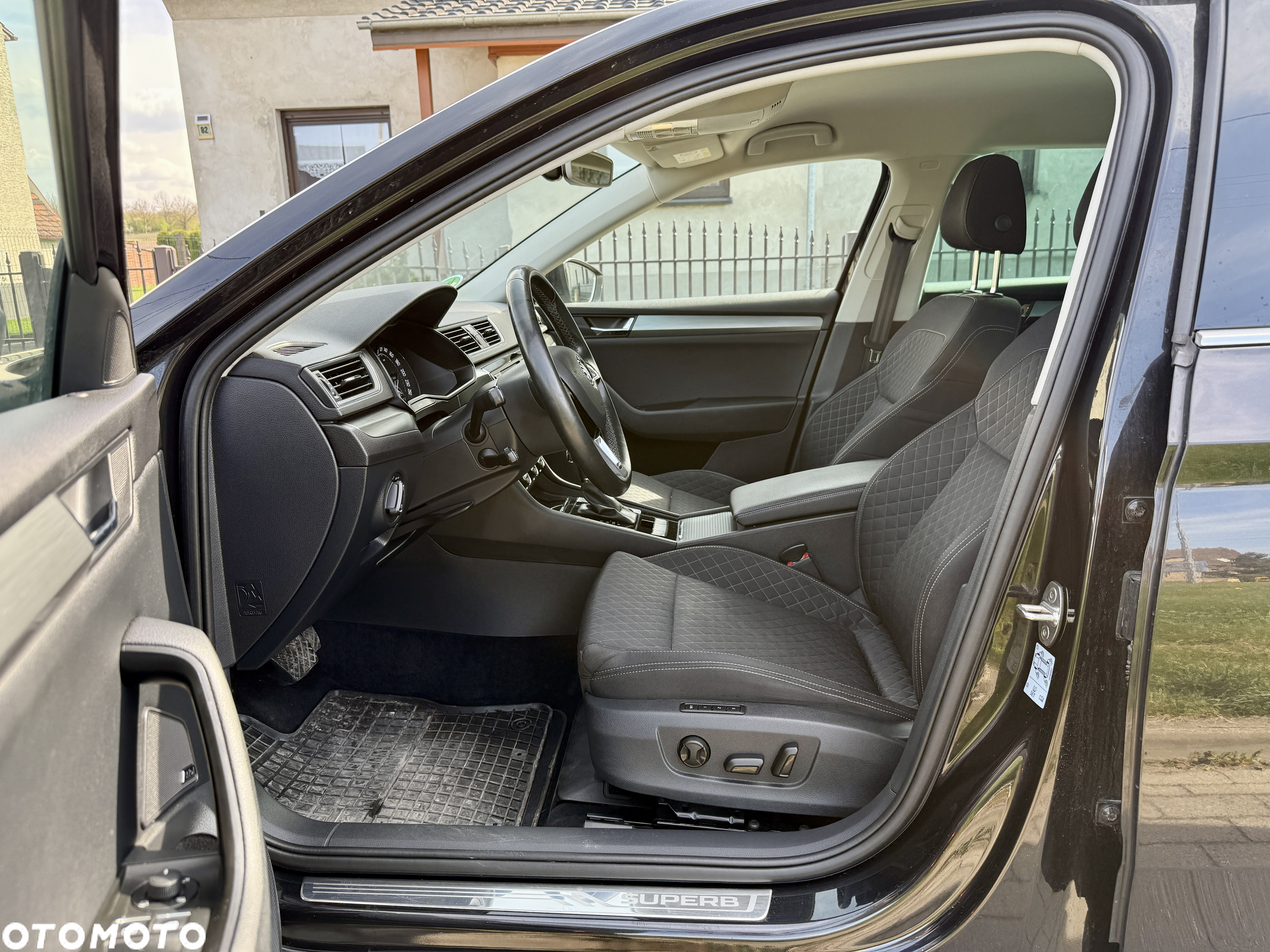 Skoda Superb Combi 1.6 TDI DSG Ambition - 30