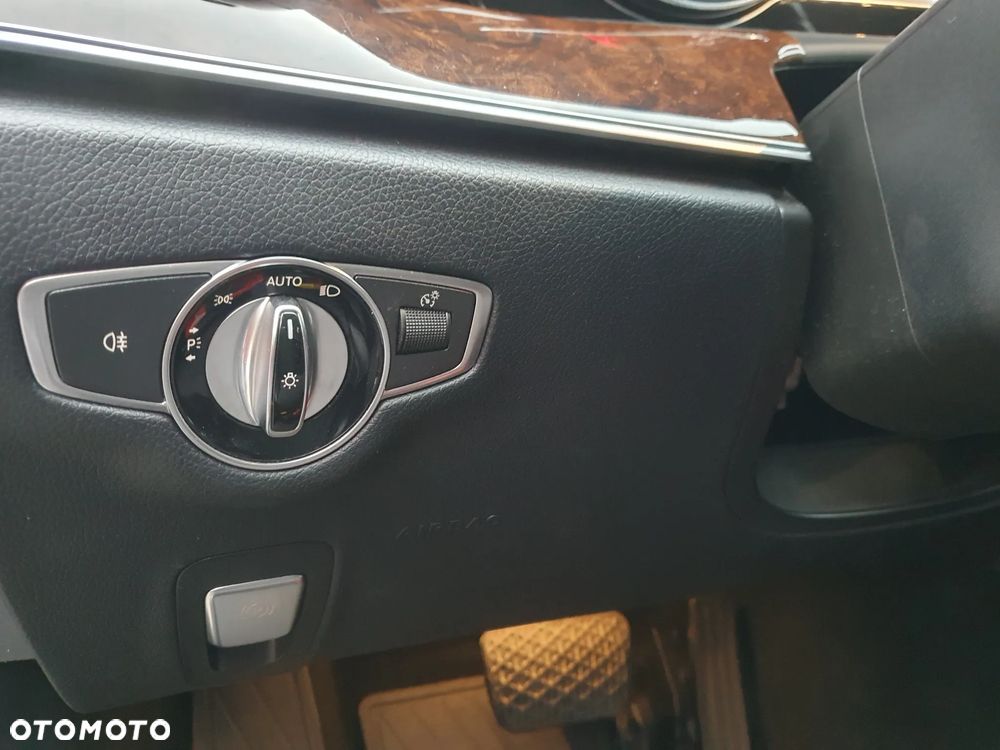 Mercedes-Benz Klasa E 220 d Business Edition 9G-TRONIC - 30