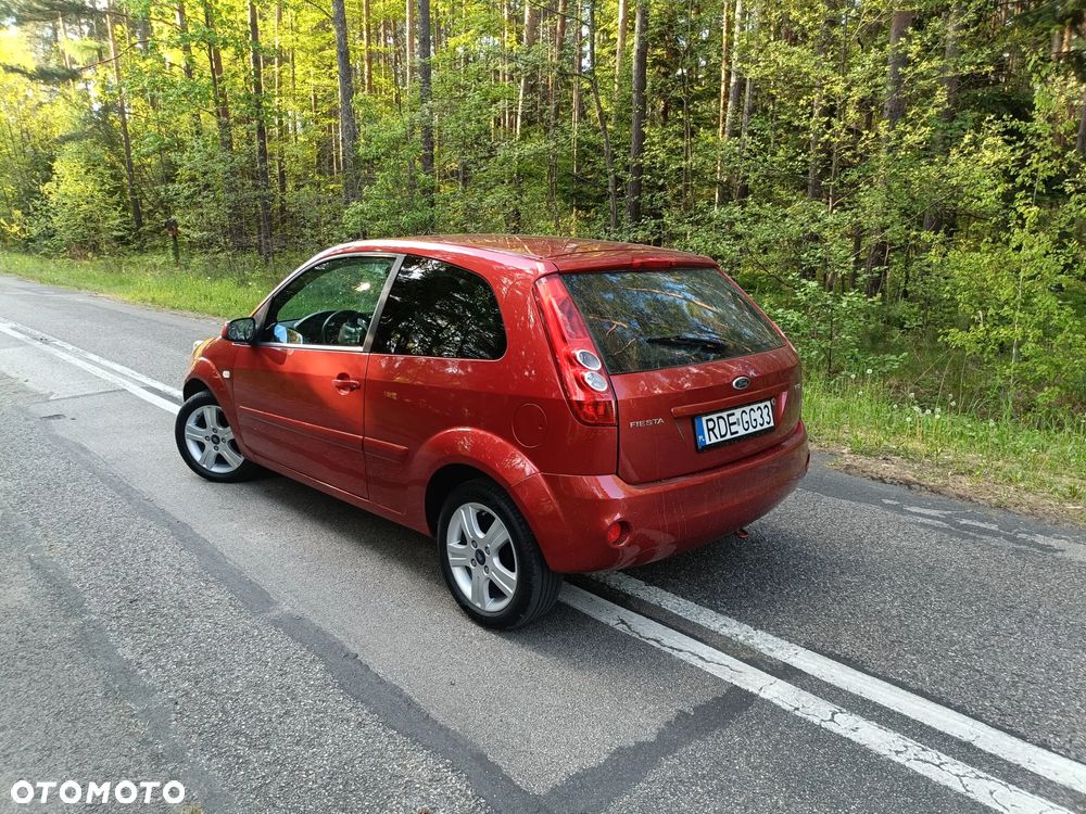 Ford Fiesta 1.4 TDCI - 28