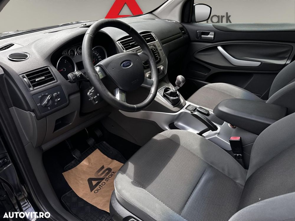 Ford Kuga 2.0 TDCi Titanium - 4