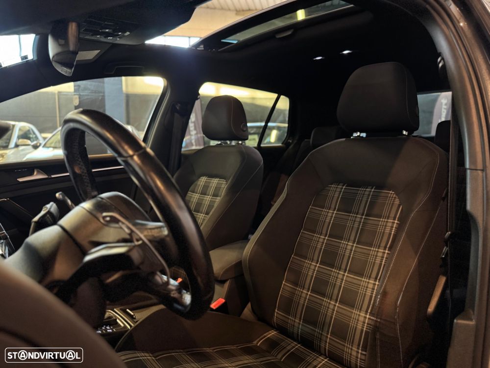 VW Golf 2.0 TDI GTD DSG - 10