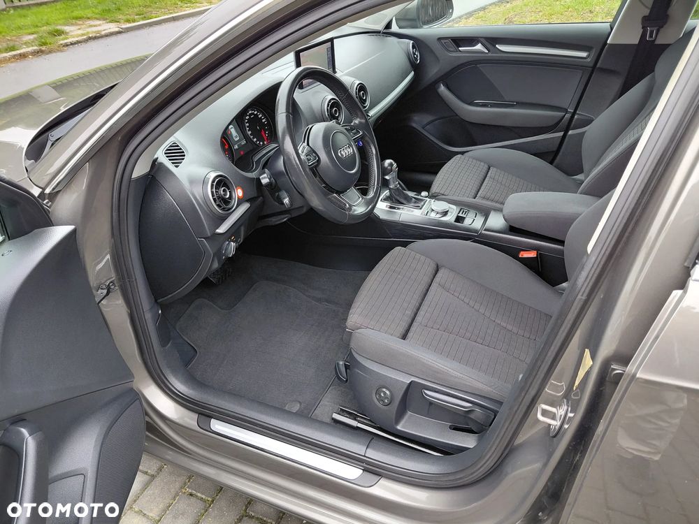 Audi A3 Sportback 1.4 TFSI S tronic Attraction - 20