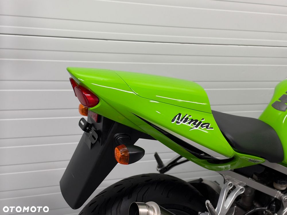 Kawasaki ZXR - 7