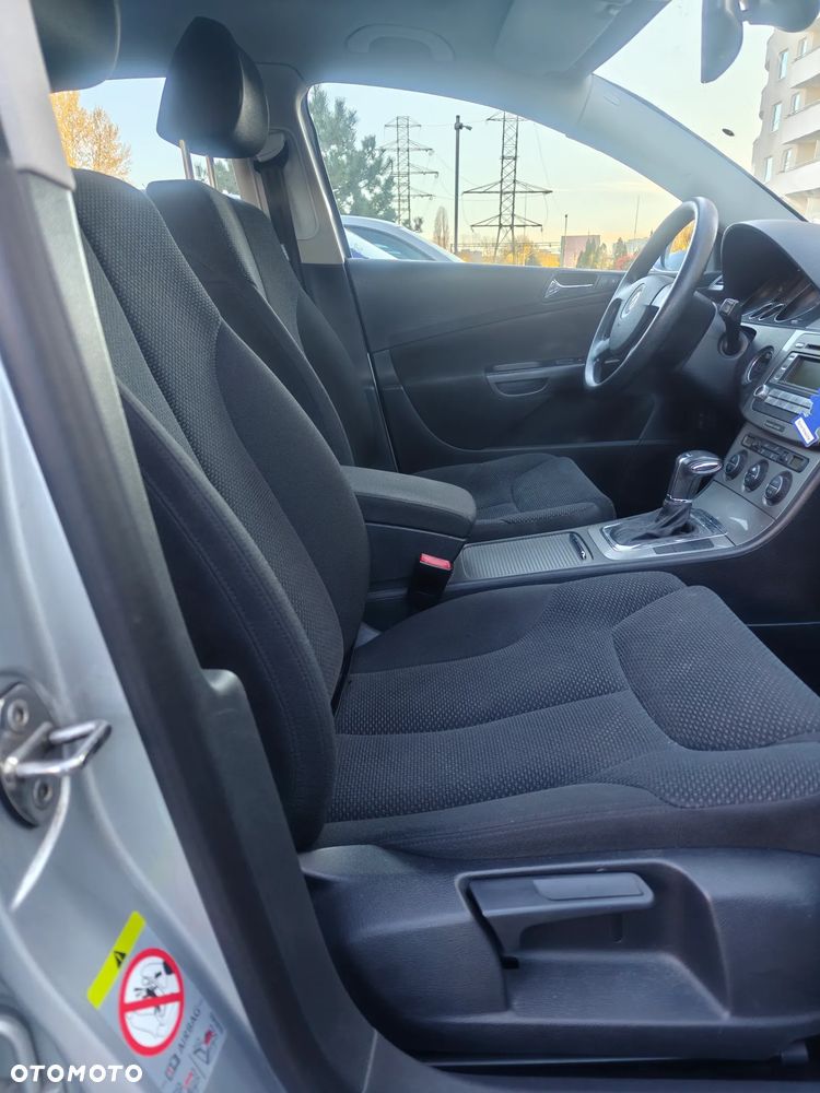 Volkswagen Passat 2.0 TDI DPF DSG Comfortline - 4