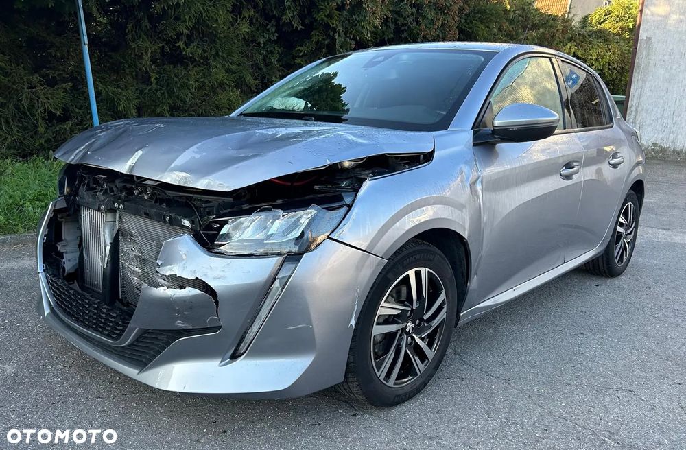 Peugeot 208 - 3