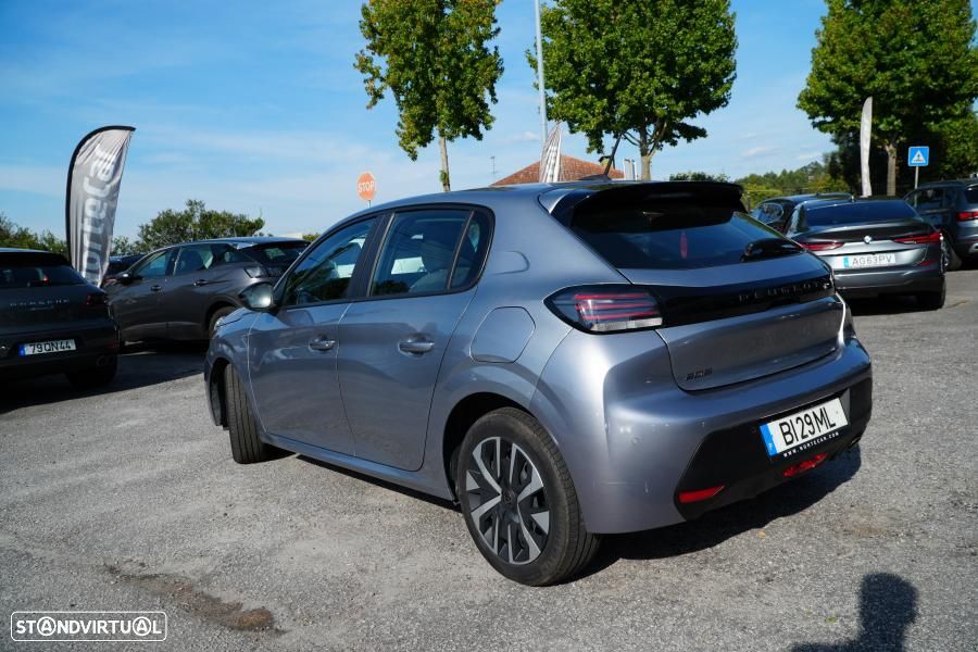 Peugeot 208 1.2 PureTech Active - 12