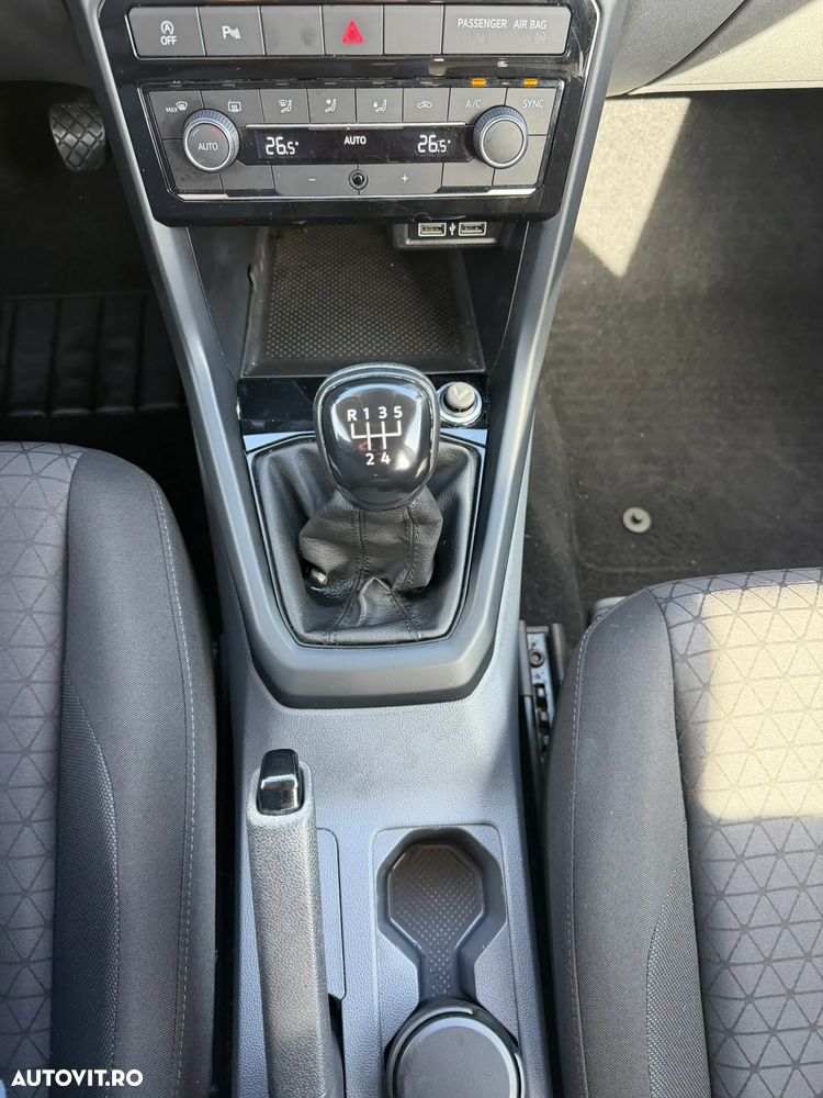 Volkswagen T-Cross - 15