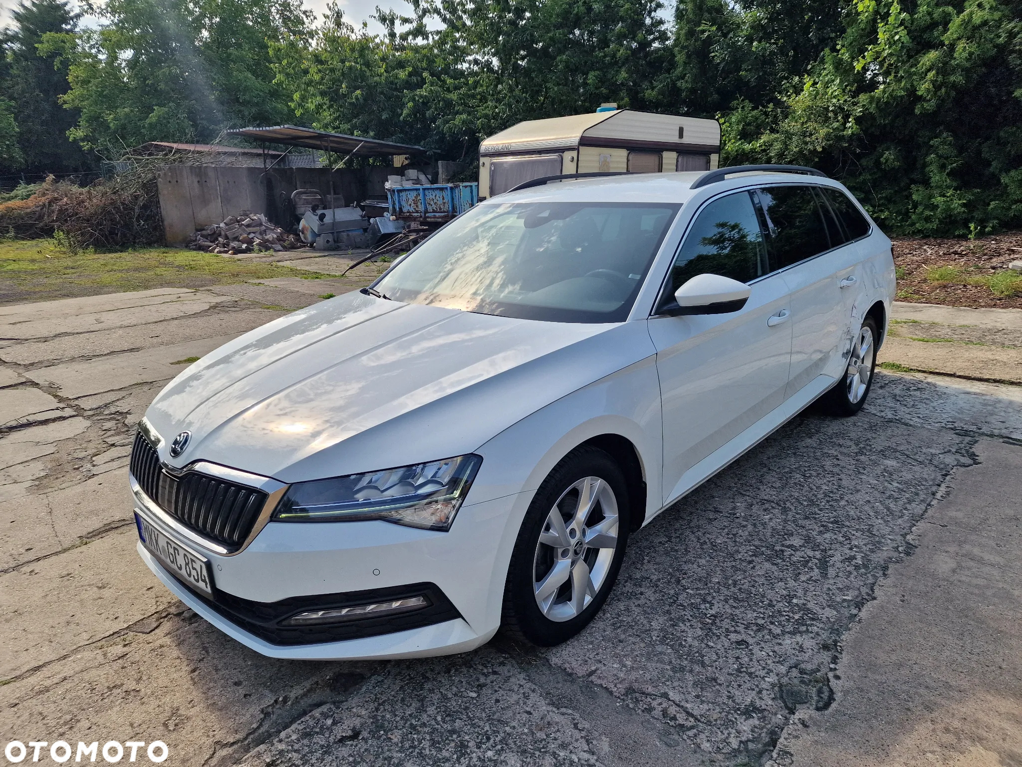 Skoda Superb Combi 2.0 TDI DSG Premium Edition - 3