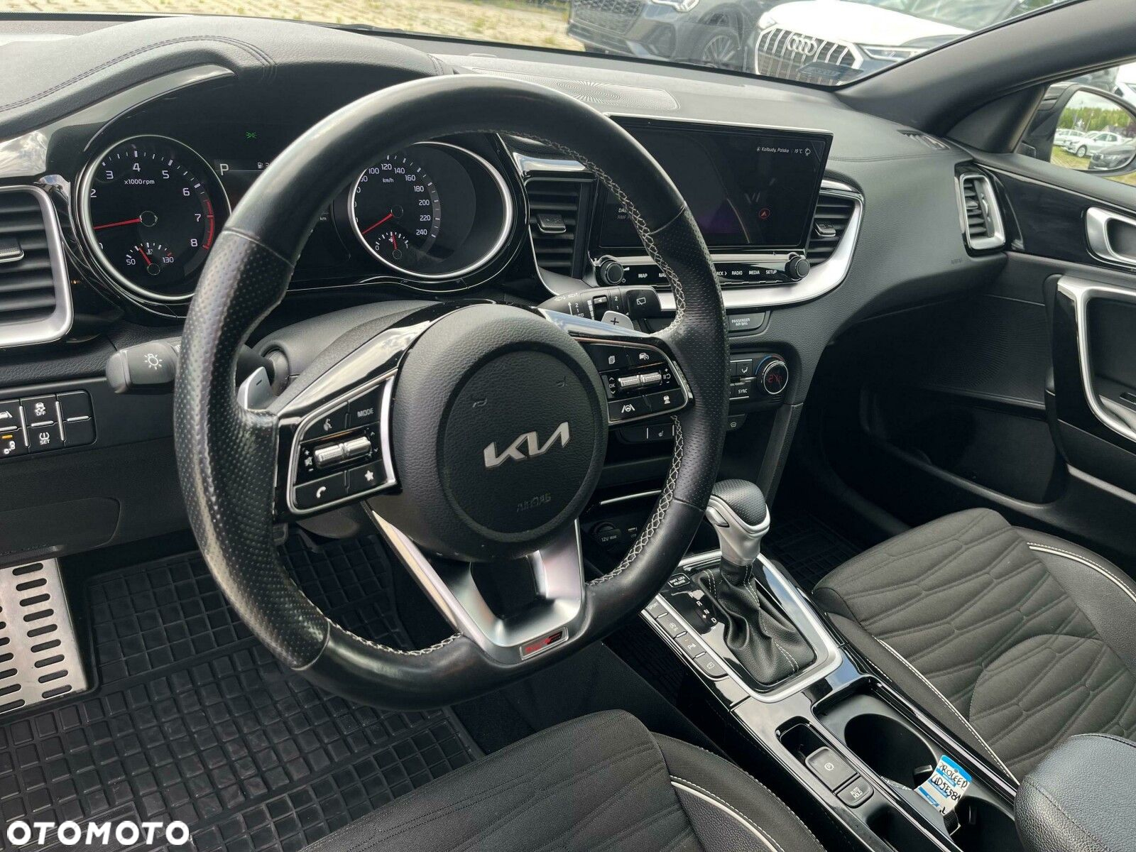 Kia ProCeed - 9
