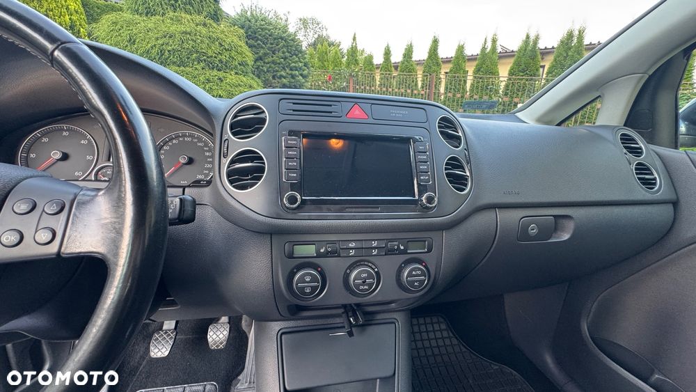 Volkswagen Golf Plus 2.0 TDI Comfortline - 22