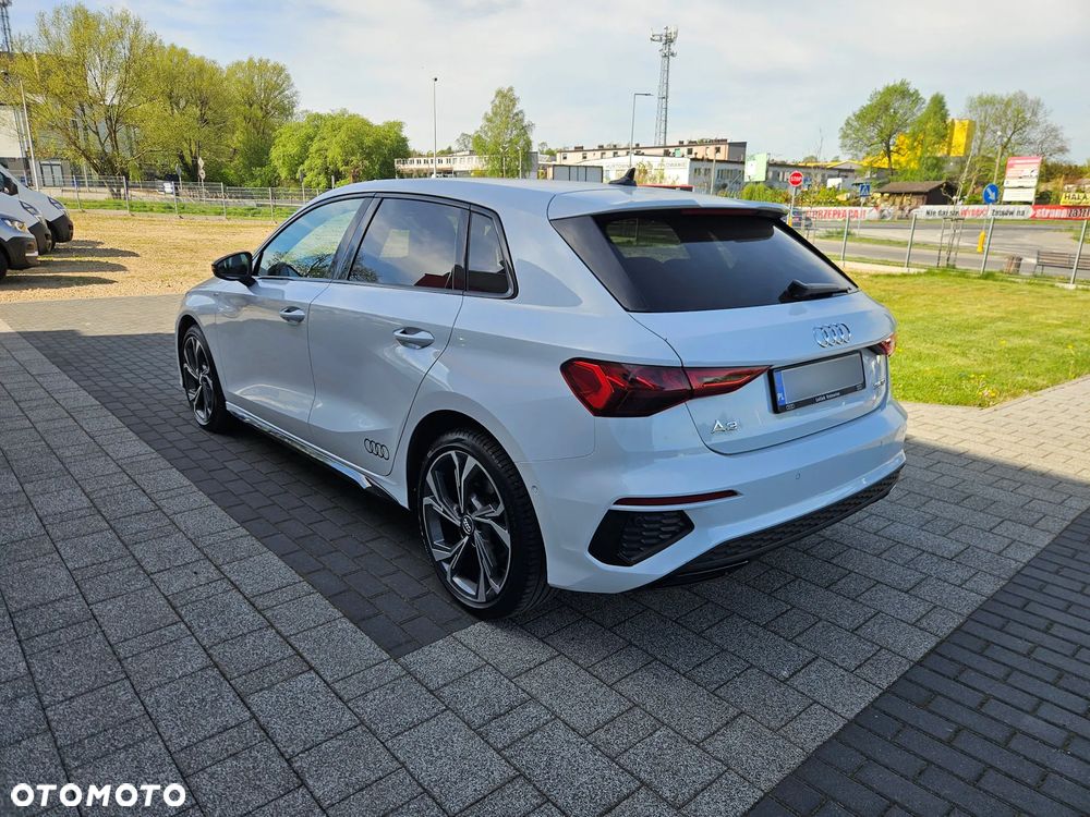 Audi A3 Sportback 35 TDI S Line S tronic - 4