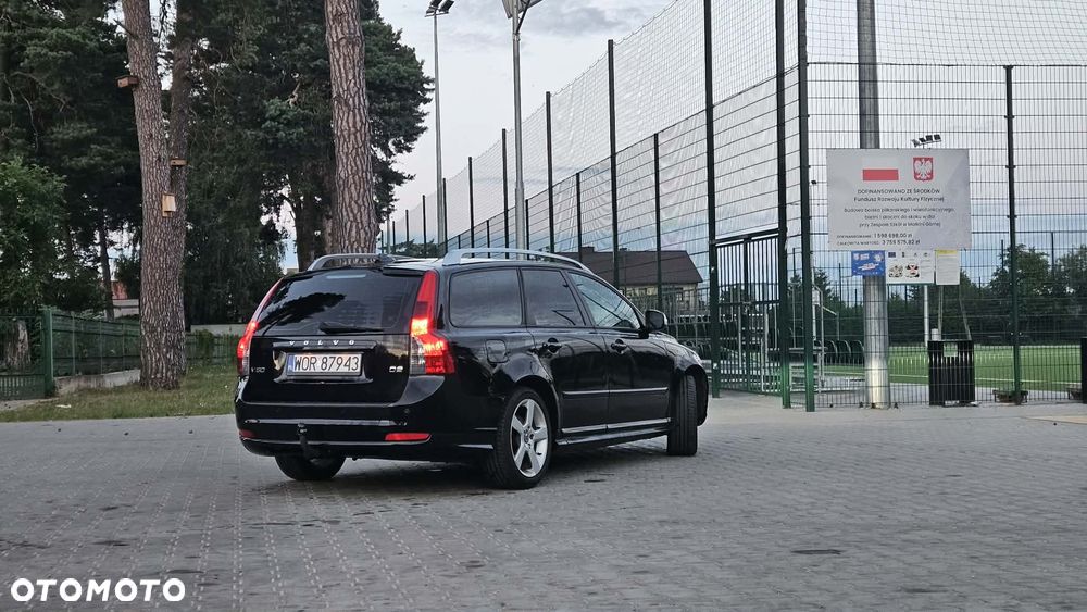 Volvo V50 D2 R-Design - 6