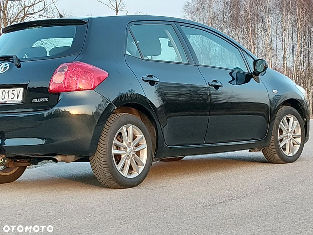 Toyota Auris 1.33 VVT-i - 28