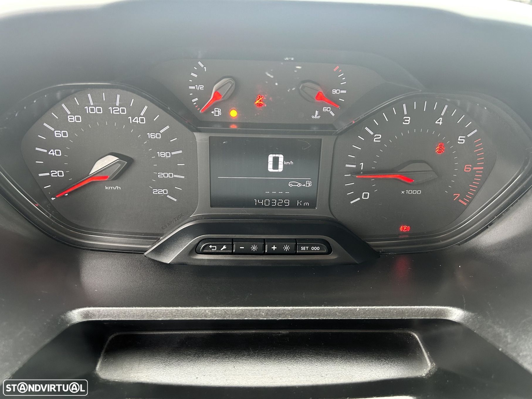 Peugeot Partner 1.5 BlueHDi Asphalt Longa - 16
