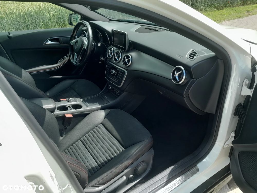 Mercedes-Benz GLA 200 (CDI) d 4-Matic - 20