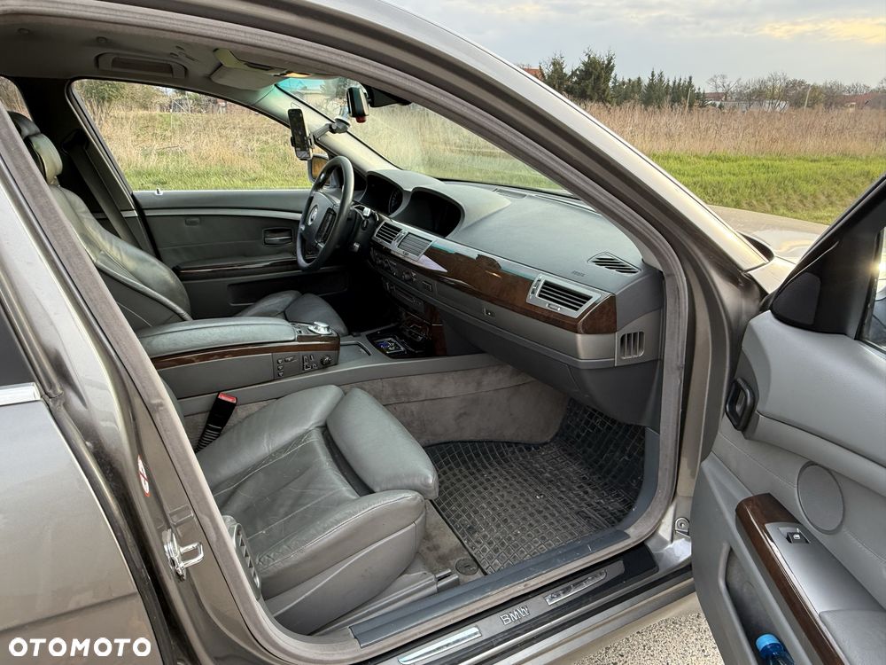 BMW Seria 7 - 7