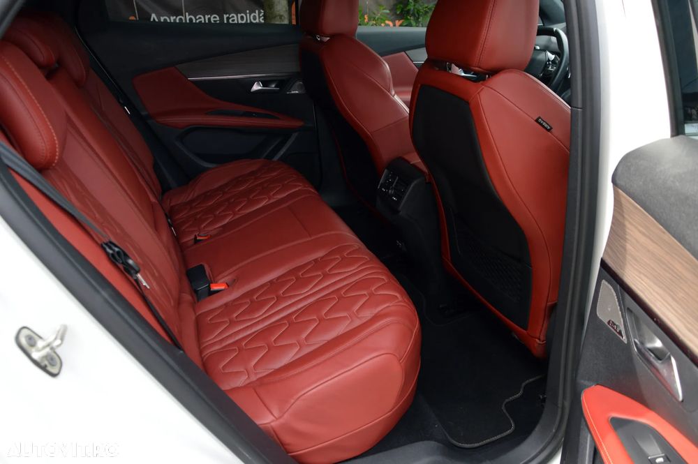 Peugeot 3008 PHEV 300 EAT8 4X4 GT - 24