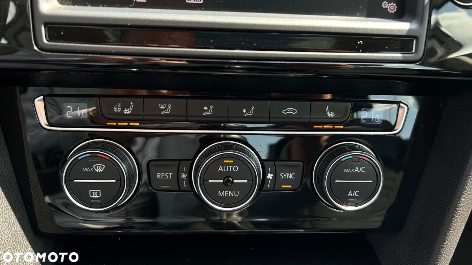Volkswagen Passat 1.4 TSI BMT ACT Highline - 22