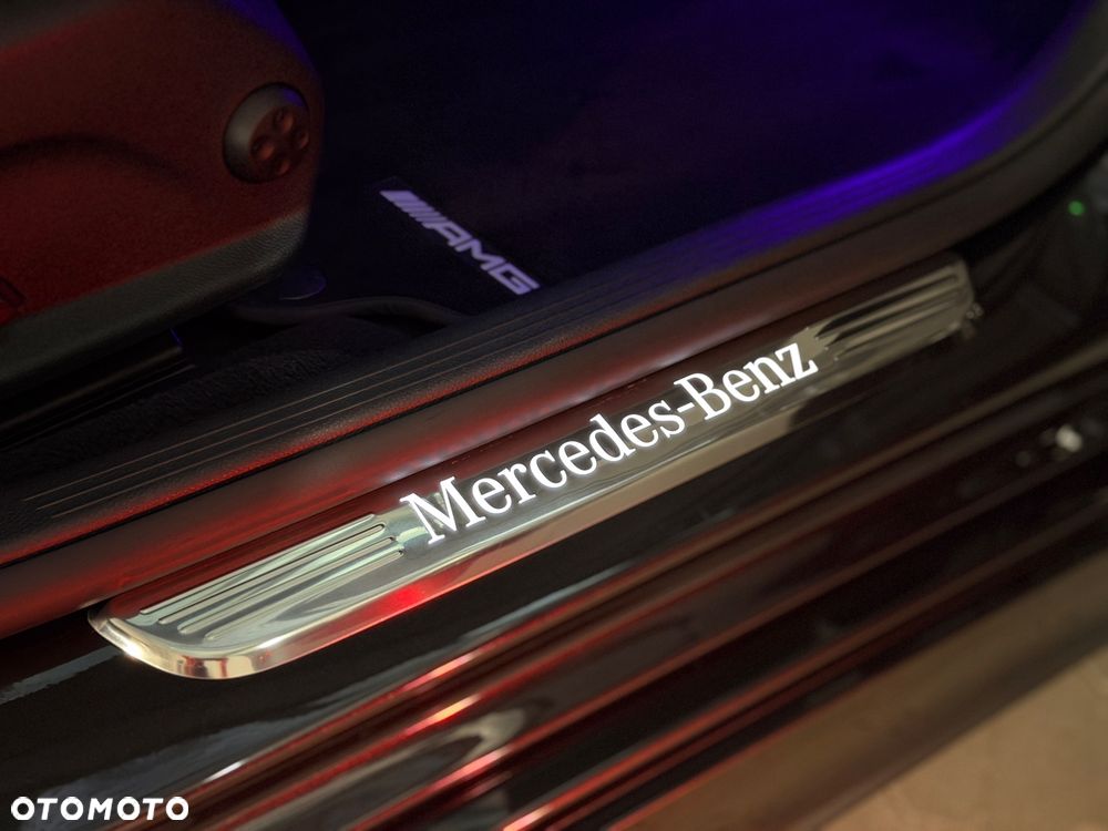 Mercedes-Benz Klasa E 200 4-Matic AMG - 35