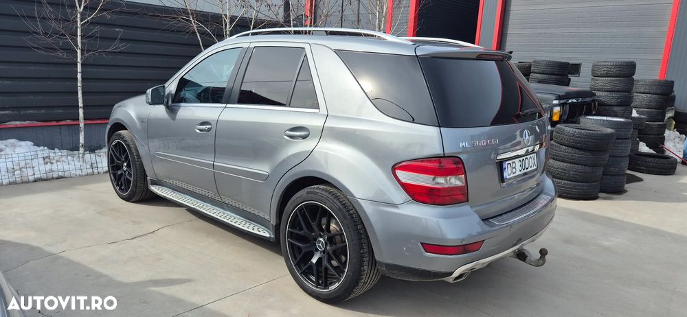 Mercedes-Benz ML 300 CDI 4Matic 7G-TRONIC DPF BlueEFFICIENCY Grand Edition - 5