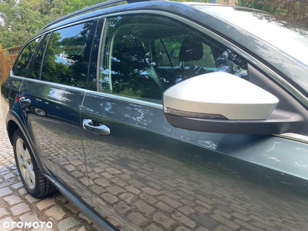 Skoda Octavia Scout 2.0 TDI 4x4 DSG - 2