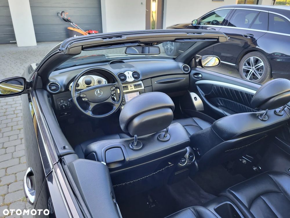 Mercedes-Benz CLK - 18