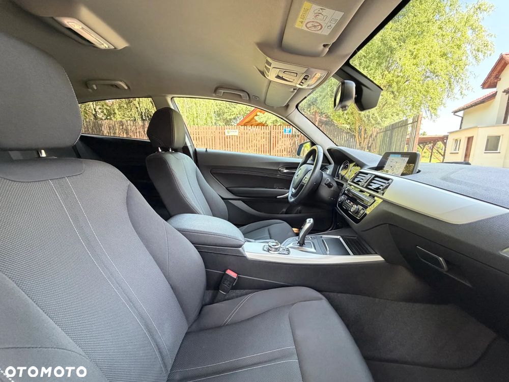 BMW Seria 1 120d xDrive Sport-Aut Sport Line - 23