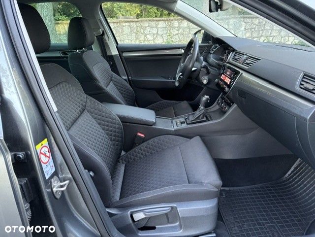 Skoda Superb 1.5 TSI Ambition DSG - 25