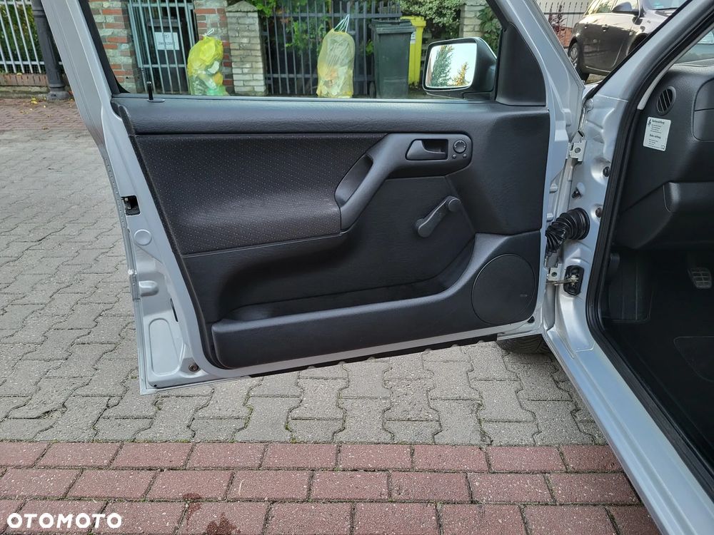 Volkswagen Golf - 20