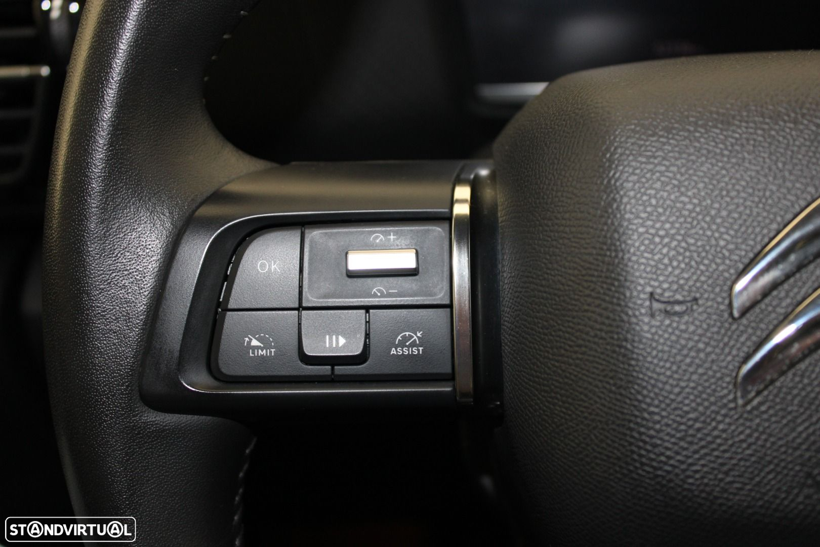 Citroën e-C4 50 kWh E-Series Collection - 12