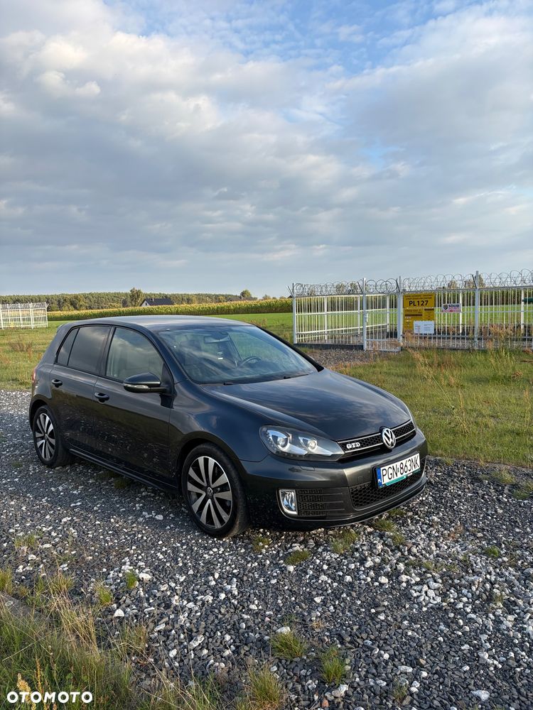 Volkswagen Golf 2.0 TDI DPF GTD - 2