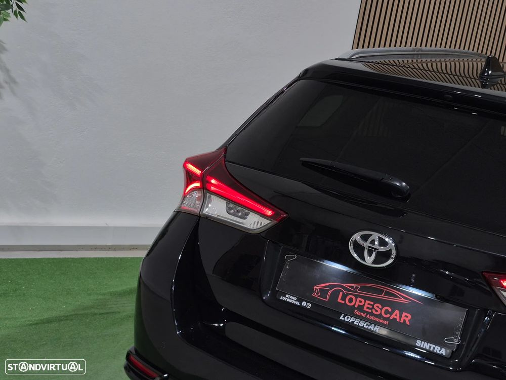 Toyota Auris Touring Sports 1.4 D-4D Comfort+Pack Sport - 8
