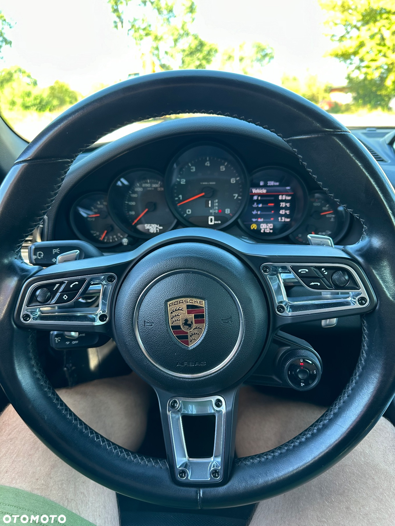 Porsche 911 Carrera Cabriolet PDK - 11