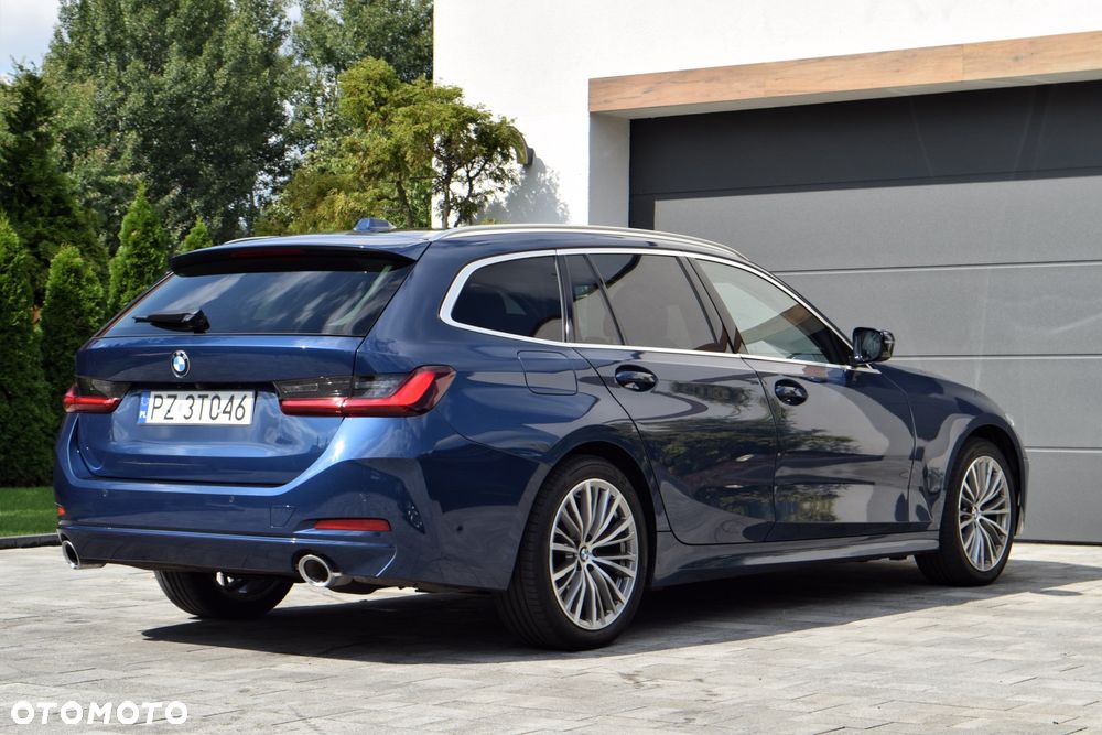 BMW Seria 3 320d xDrive Luxury Line sport - 9