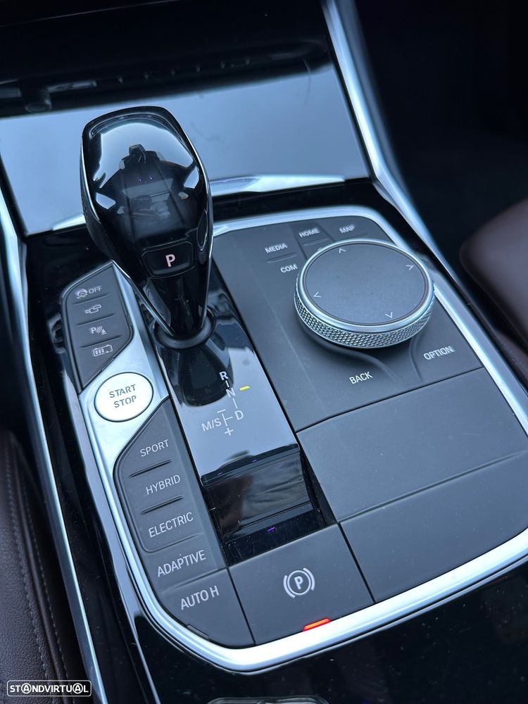 BMW 330 e Aut. Sport Line - 28