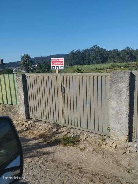 Casa com quintal. - Grande imagem: 2/2